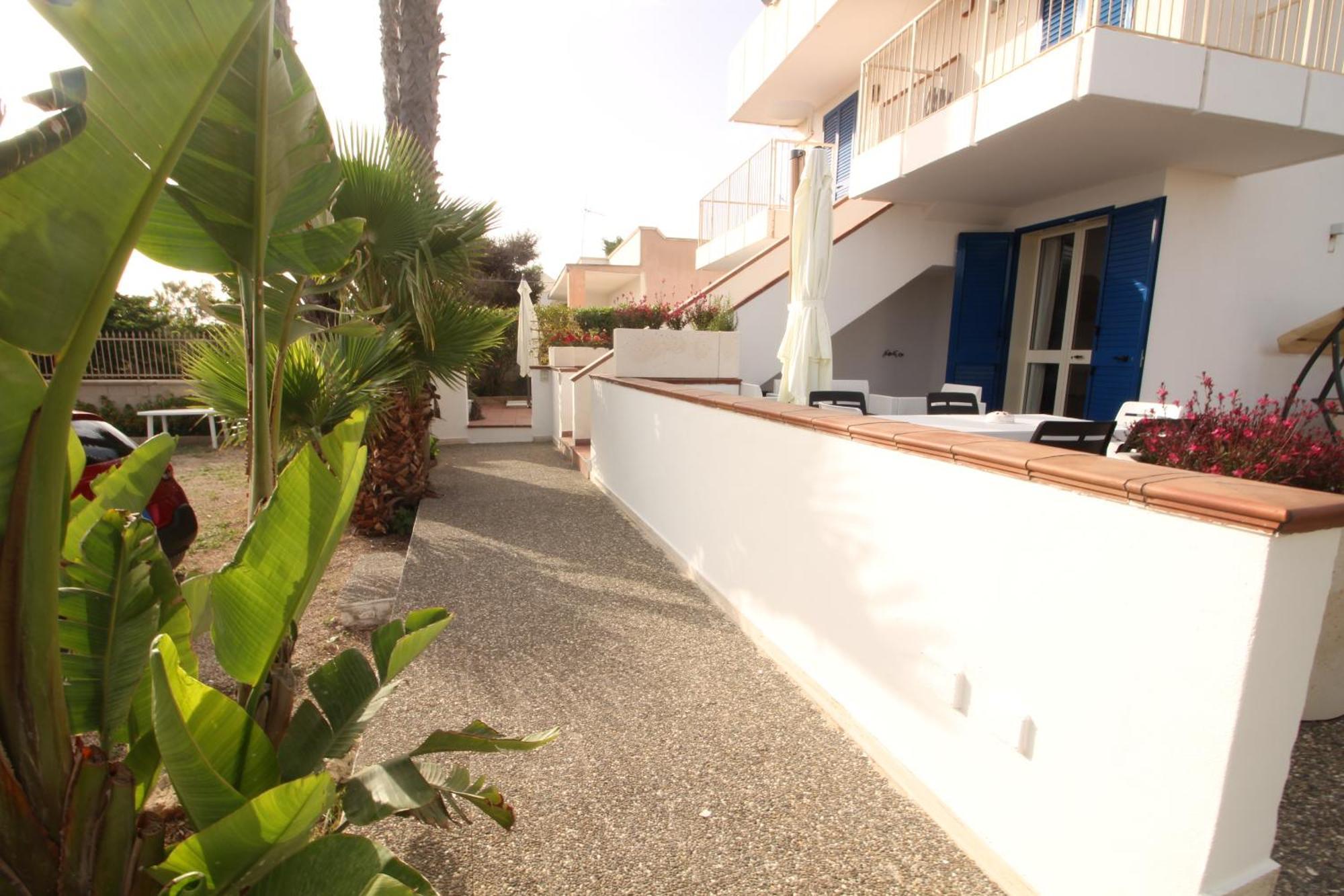 Residence Mare Azzurro Torre San Giovanni Ugento Eksteriør billede