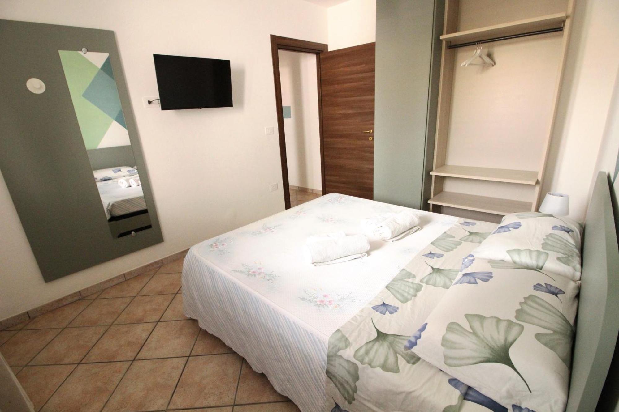 Residence Mare Azzurro Torre San Giovanni Ugento Eksteriør billede